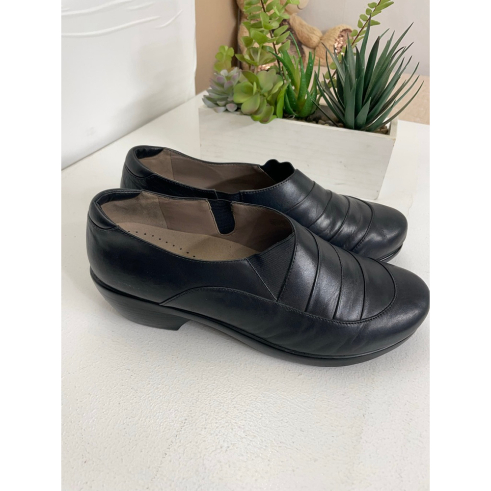 Women's Black Flats & Loafers Size 11 LC/24/7